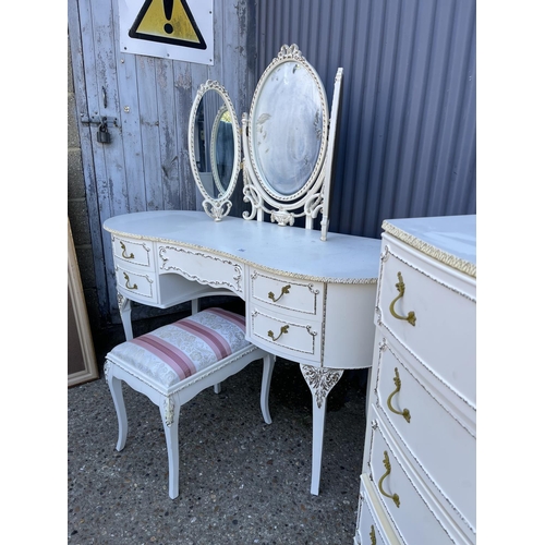 204 - A white french style bedroom pair with gold painted ornate handles