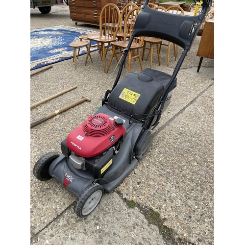 429 - A Honda hrx 26 lawn mower