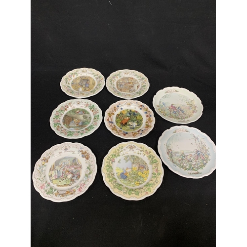 590 - 6 Doulton Brambley Hedge Plates, diameter 20cms and 2 Royal Albert Wind in the Willows plates