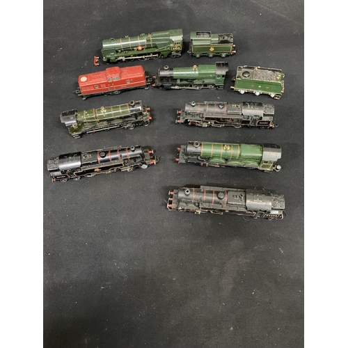 784 - Eight 00 gauge metal locos including Hornby Dublo and Wren