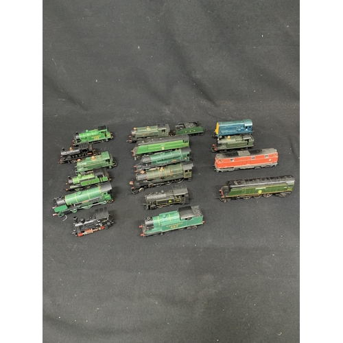 789 - Sixteen 00 gauge locos of various makes