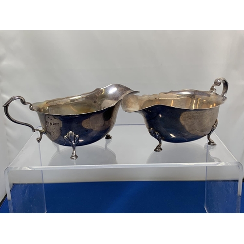 828 - Hallmarked Silver pair of Sauce Boats, total weight 6.76 ozt