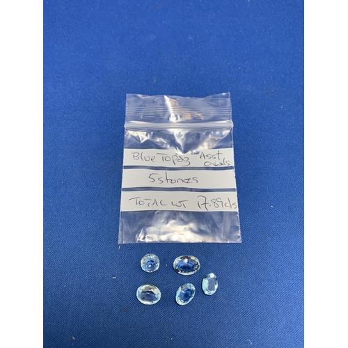 890G - A parcel of 5 Blue Topaz assorted sizes oval cut 17.89 total carats