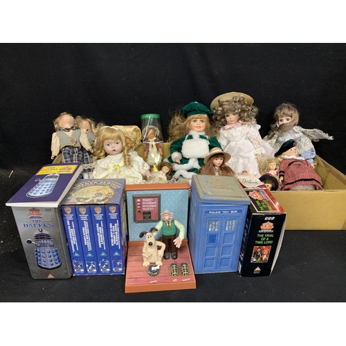 988 - Costume dolls, Dr Who videos etc