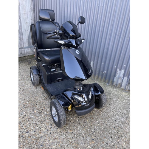 180 - A RASCALL VENTURA four wheel mobility scooter in full working order with key and charger. Only 70hou... 