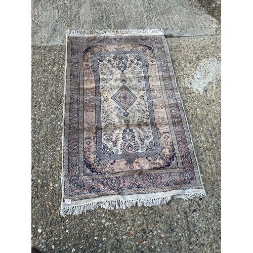 290 - A pink silky pattern rug 160x100