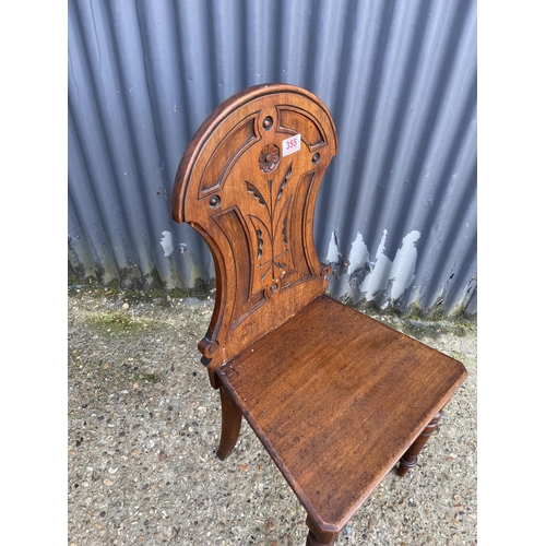 355 - A SINGLE MAHOGANY HALL CHAIR