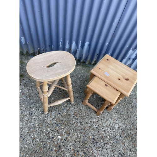 36 - A pine stool and a pine nest of two tables