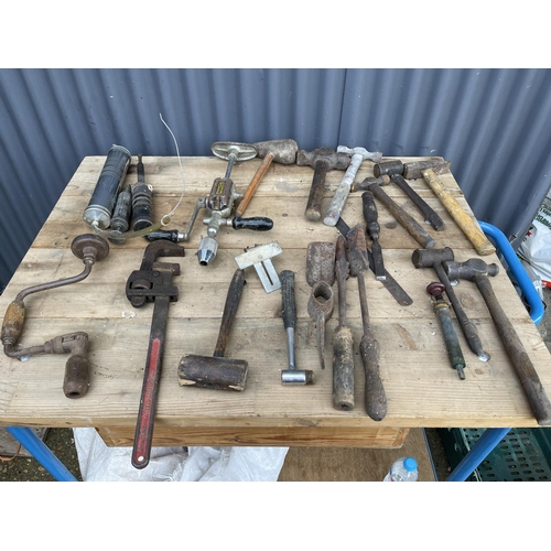 466 - Stilson, quantity of hammers, hand drills and grease guns