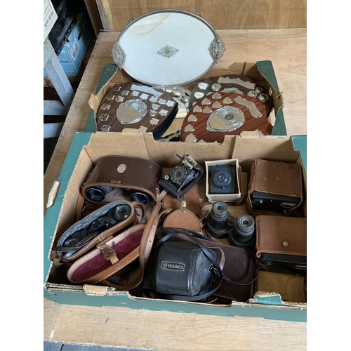 1083 - Seven cameras, three pairs of binoculars and trophy shields