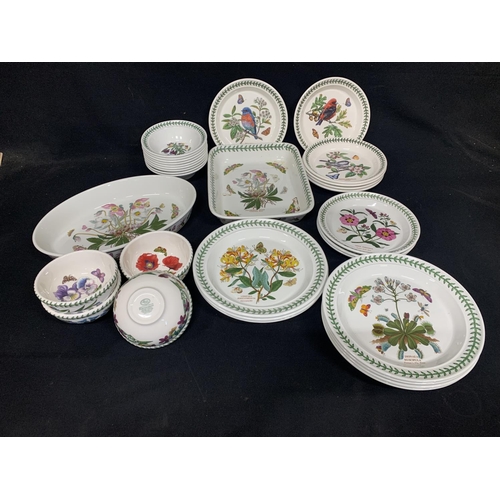 530 - Portmeirion Botanic Garden dinnerware - 31 pieces, good condition