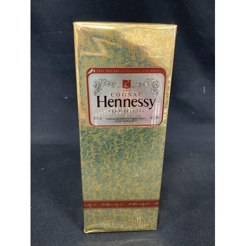 534 - Hennessy Cognac 70 cl bottle sealed and wrapped