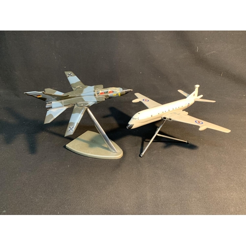 576 - Two desk model planes