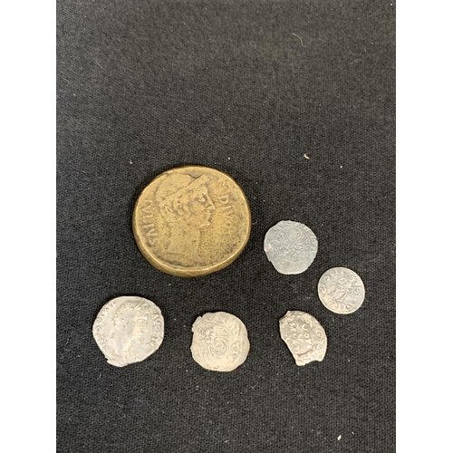 755 - Roman coins including Julius Caesar