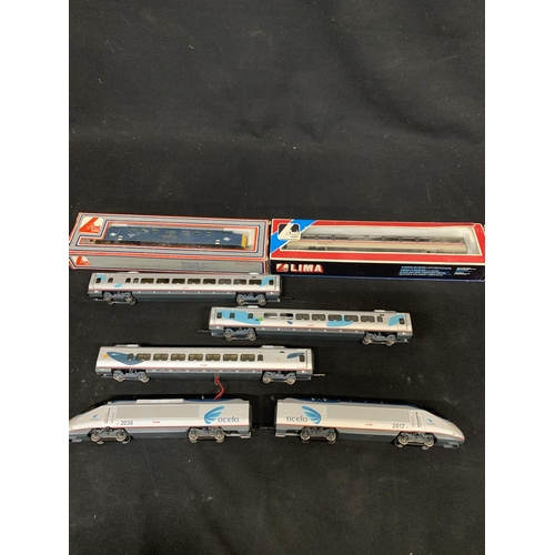 833 - 00 Gauge Boxed Lima loco and carriage, Bachman acela train and carriages