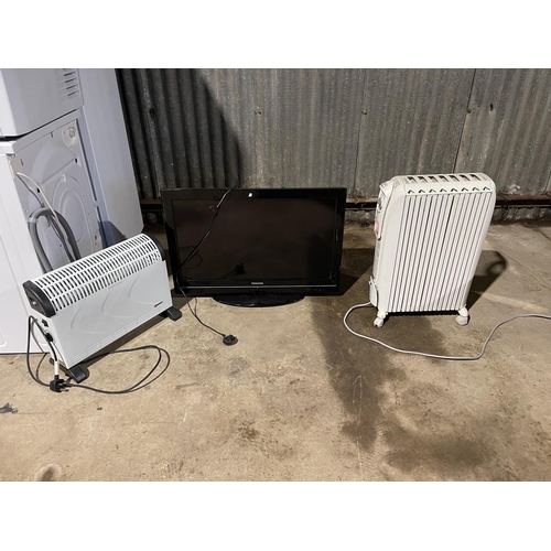 27 - Two electric heaters and a television