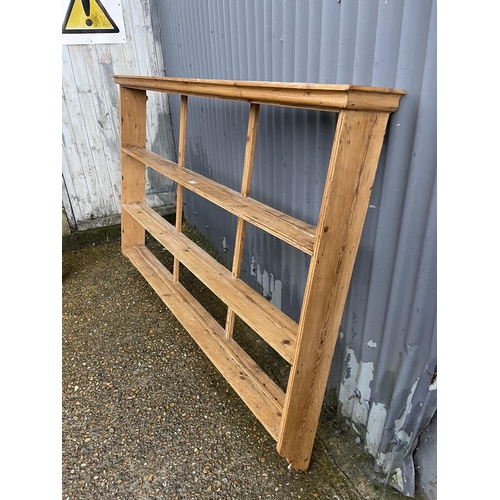 358 - A large pine platerack / dresser top