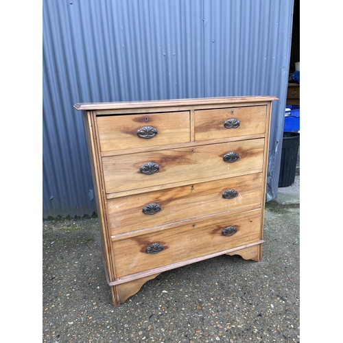 42 - An Edwardian satinwood chest of five drawers