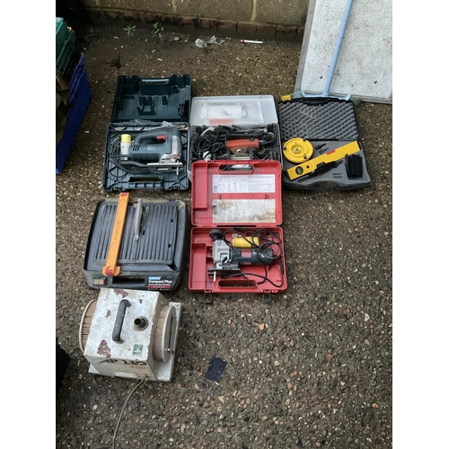 425 - Paint sprayer, three boxed power tools and a tile cutter