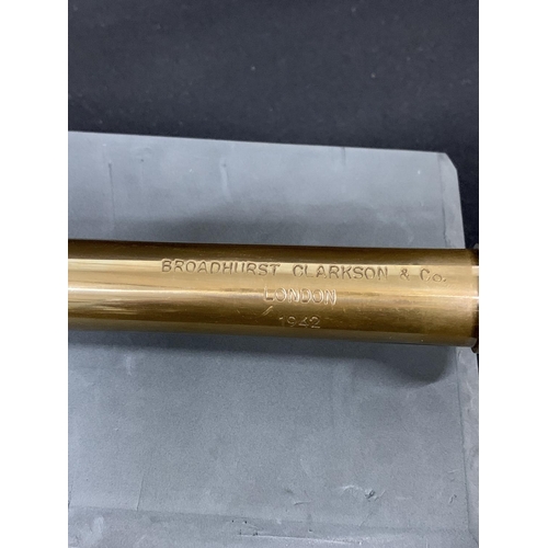 484 - Large brass telescope, length closed 27cms