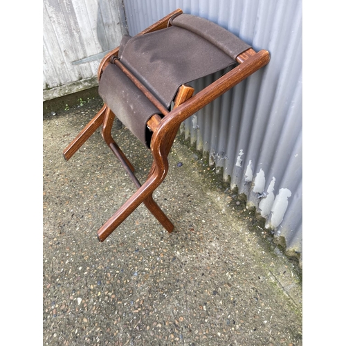 142 - A mid century danish style folding chair