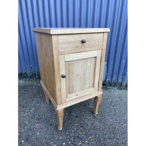 218 - A country pine bedside 44x50x 80