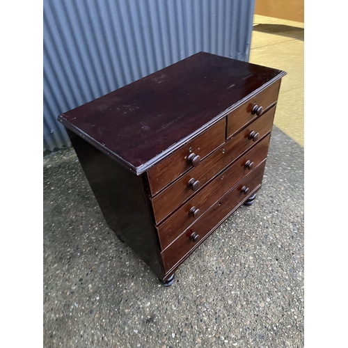 264 - A Victorian mahogany chest of five drawers