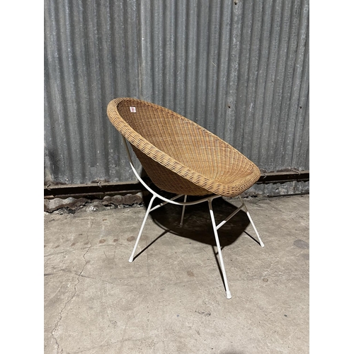 280 - 20th century Wicker bedroom chair