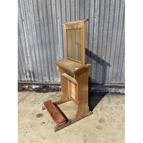 327 - A vintage oak chapel confessional kneeler, with rose and fall mesh screen