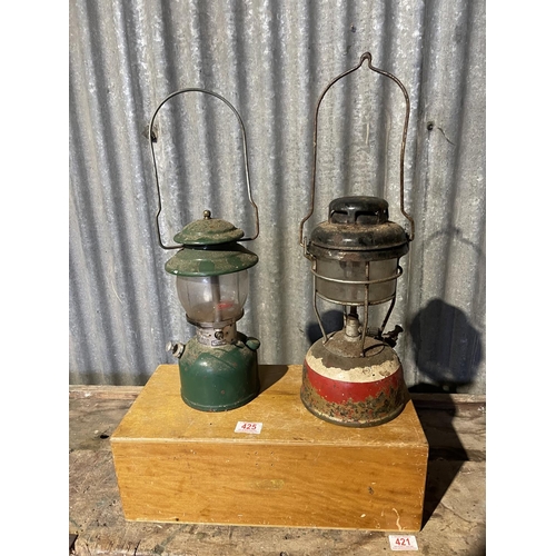 425 - Wooden box and two vintage lamps