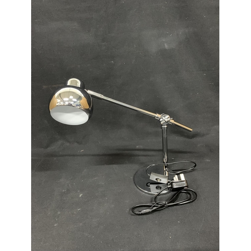 555 - Chrome reading lamp