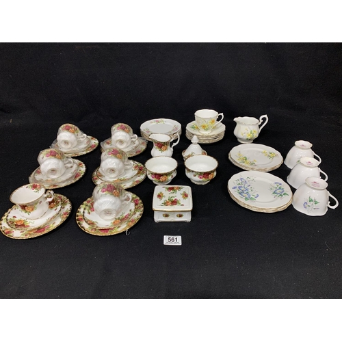 561 - Royal Albert - 23 pieces Old Country Rose coffeeware, 15 pieces Friendship teaware and 6 Moss Rose t... 