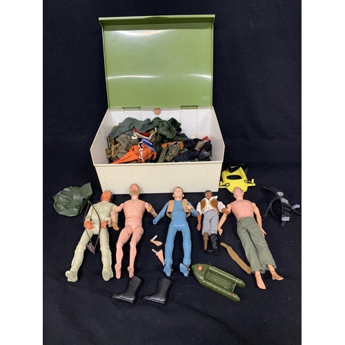 686 - Action man figures and others plus clothing