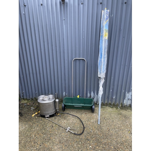 74 - Stainless steel sprayer, spreader and washing line