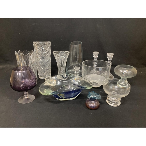 810 - Collection of glassware