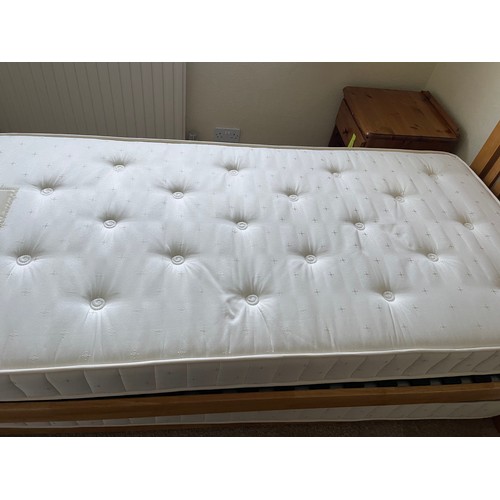 281 - Modern light oak single bed with stowaway guest bed and mattress