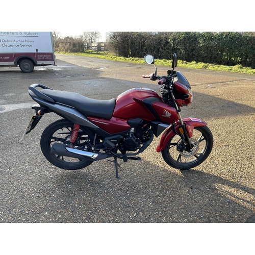 129 - PF71 VFM Honda CB125F motorcycle 125cc - 2484 miles from new - one owner. Purchased March 2022 - les... 