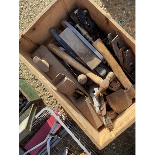 142 - Lathe parts, box of planes etc and other tools