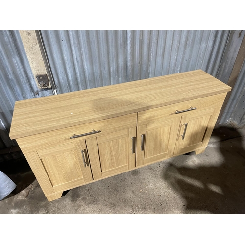 233 - A modern light oak effect sideboard 166x40x80