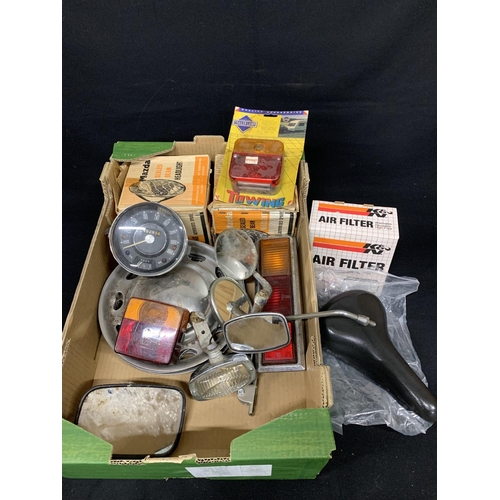 541 - Tray of motoring accessories