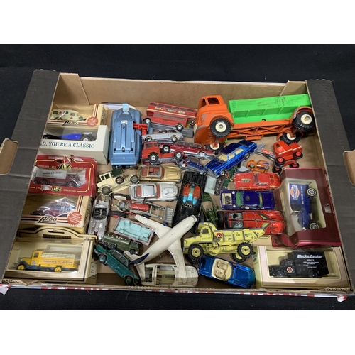 546 - Tray of assorted model vehicles