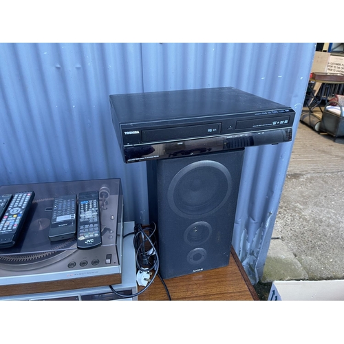 85 - A collection of hifi equipment including Phillips deck, technics sections and speakers & remote