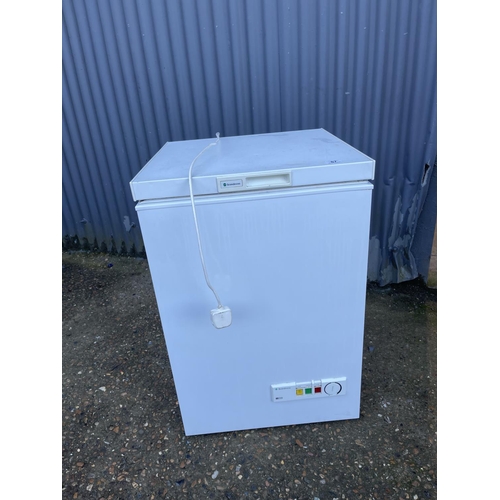 87 - A Scandinova chest freezer