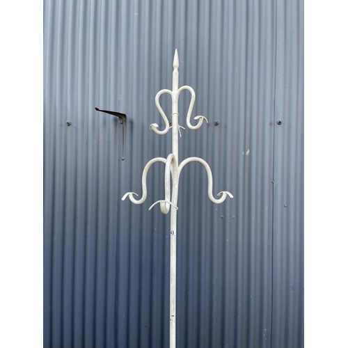 87 - A metalwork coat stand