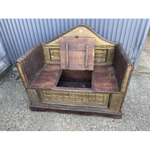 139 - An eastern style brass overlaid blanket box bench seat 122x67x120. VERY HEAVY.