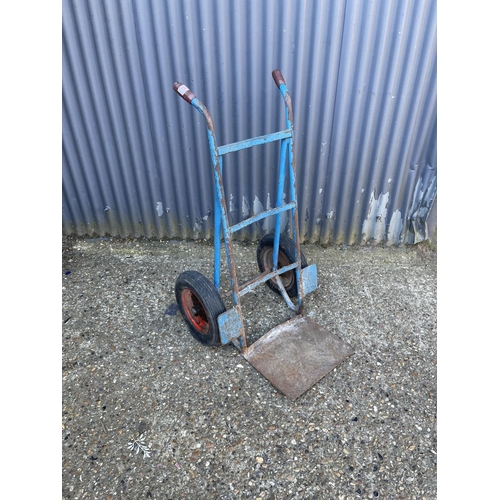 19 - Heavy duty sack barrow