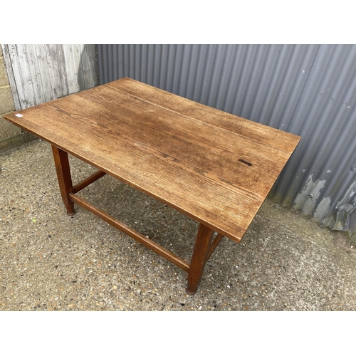 237 - An arts and crafts oak refectory style dining table 137x99x76