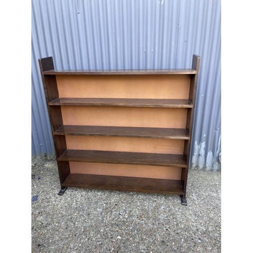 46 - An oak open fronted bookcase 125x20x135