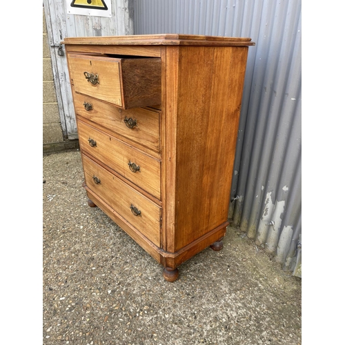 9 - An edwadian mahogany chest of drawers 110x49x115