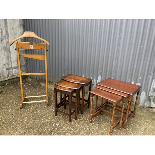 219 - Two oak nests of three tables and a valet stand